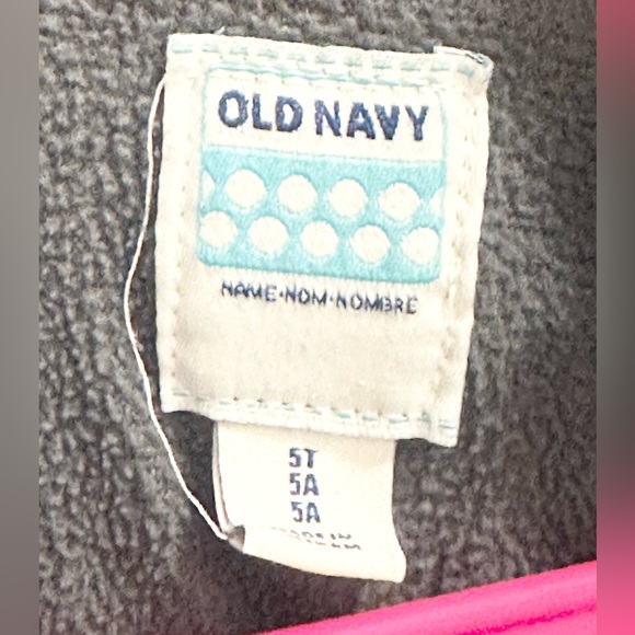 Old Navy Water Resistant Puffer Jacket - Picture 4 of 9